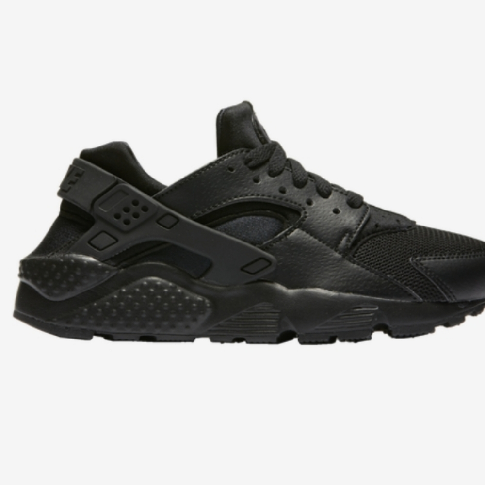 Nike hurache triple black